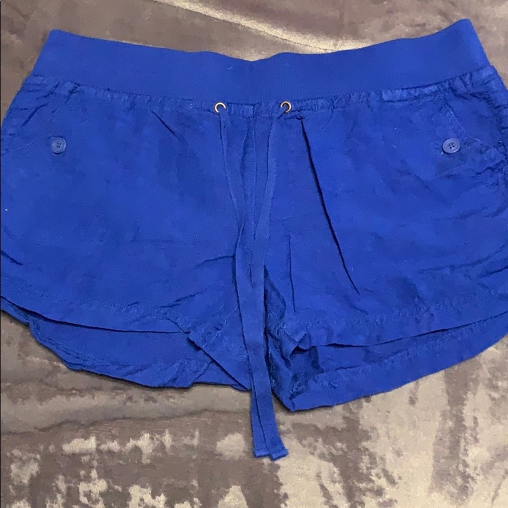 Blue stretchy shorts